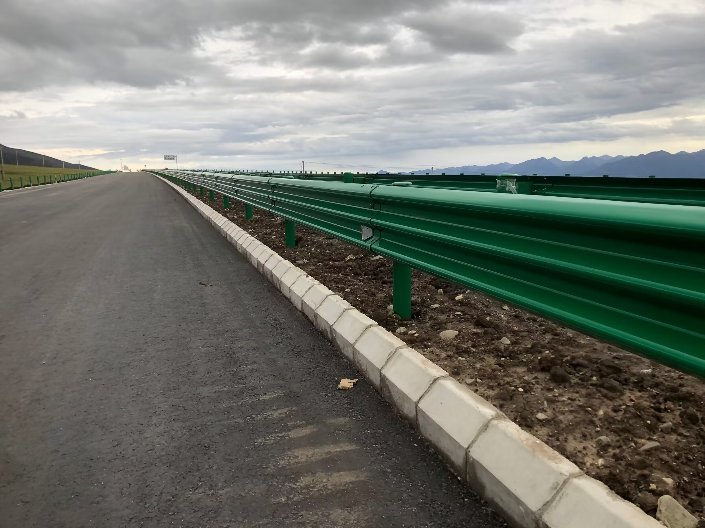宾县乡村公路波形护栏波形护栏板 - 推荐